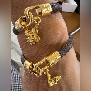 Beautiful 🤩 lv bracelet new! Lmk which one I don’t have all loves !